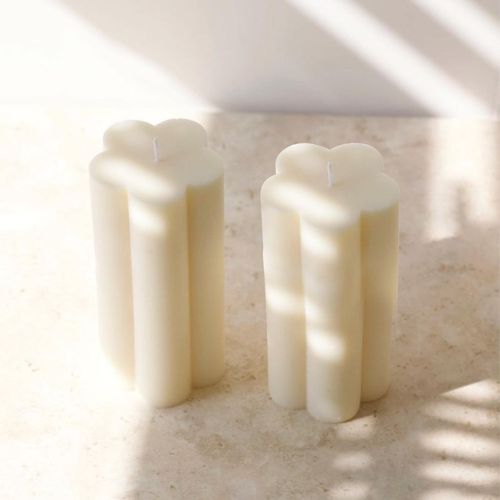 Bloom Daisy Decorative Candle