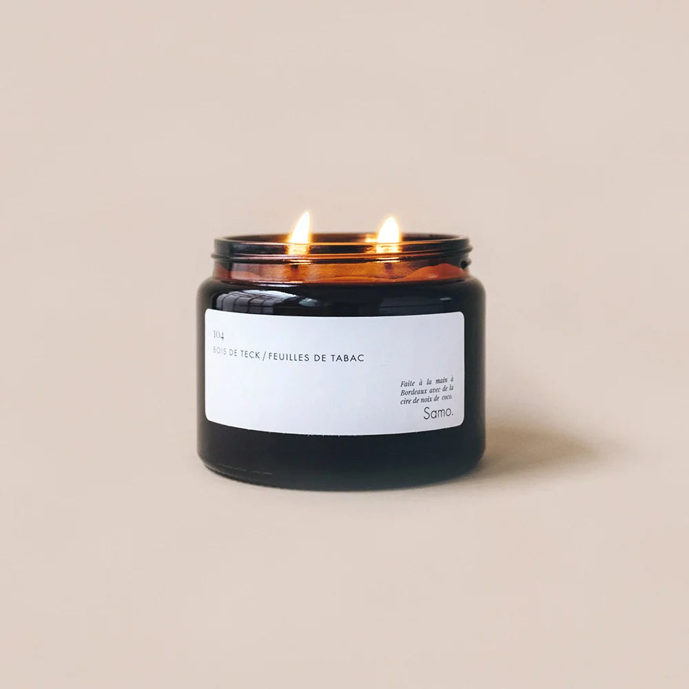 104 TECK WOOD/TOBACCO LEAVES Candle